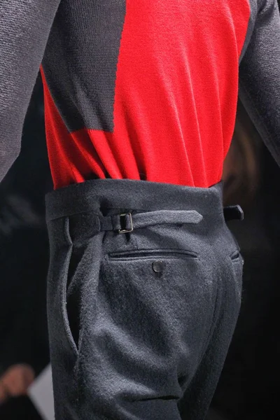 Look 61